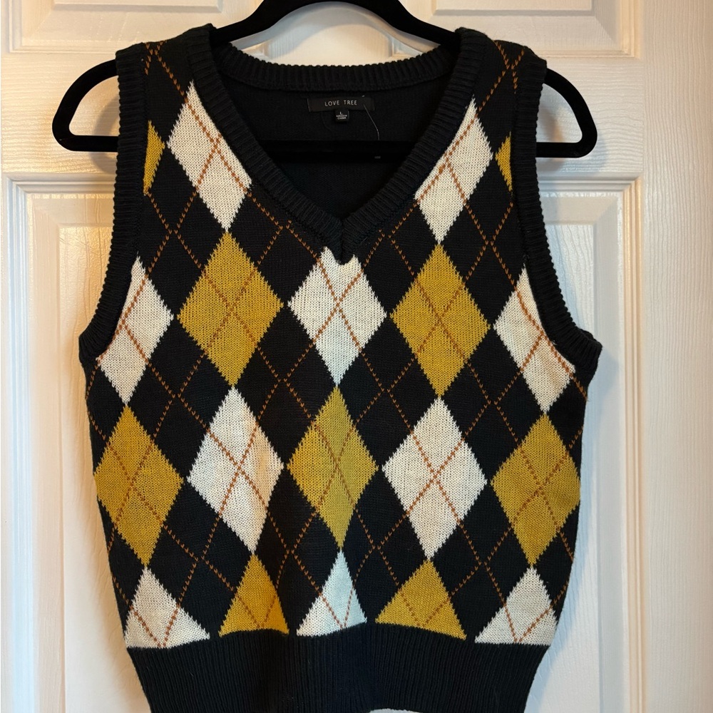 Cozy Argyle Sweater Vest in Black and Yellow